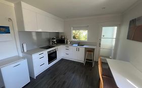 Pohutukawa Oasis - 1 Bed Apartment